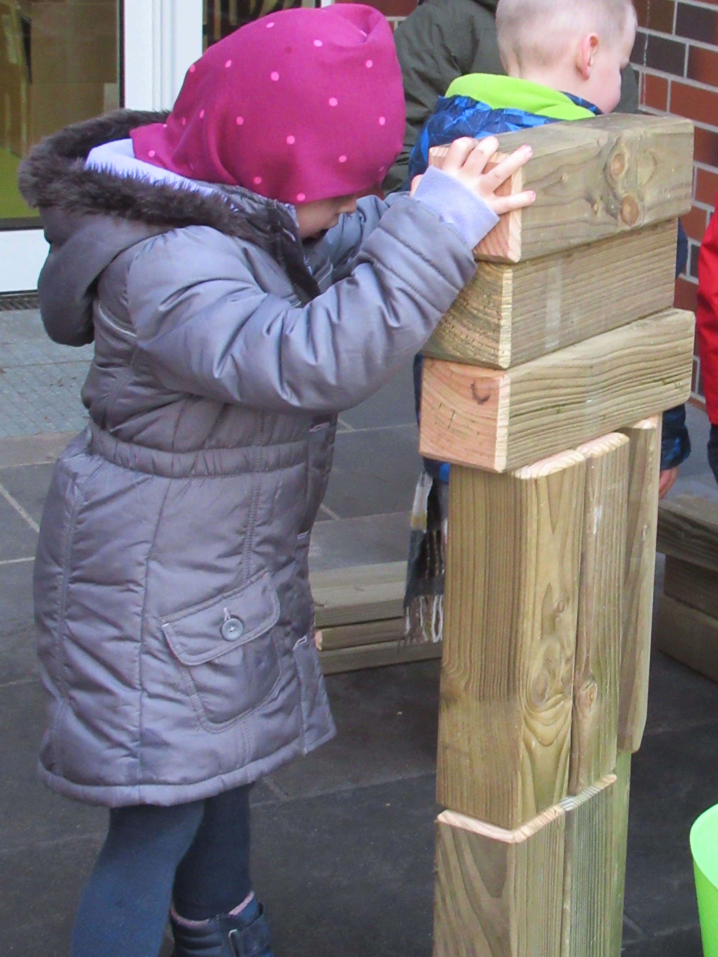 Die Kinder der DiKiTa spielen gerne und viel mit den Bauklötzen. Bild: DiKiTa